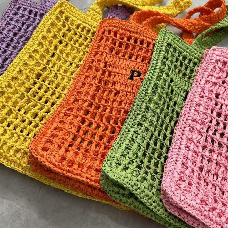 Hand woven women's summer straw shoulder bag