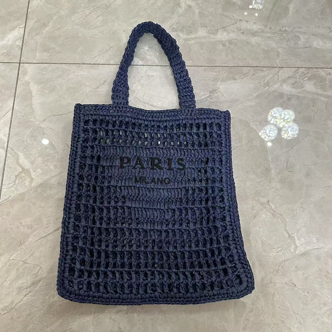 Hand woven women's summer straw shoulder bag