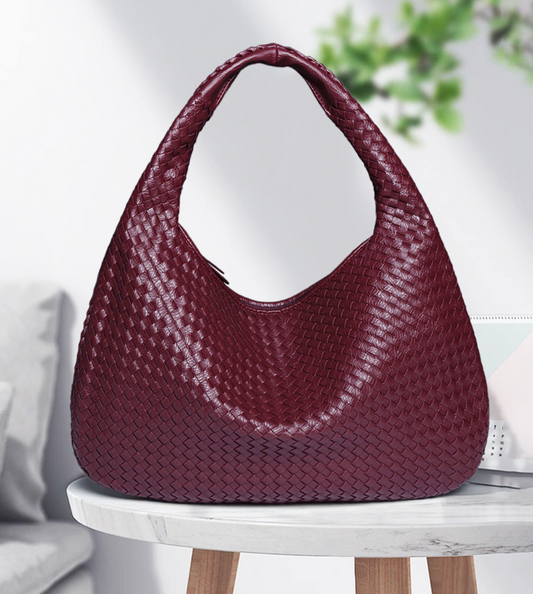 Woven women's bag dumpling bag 2023 new summer simple big brand shoulder bag autumn and winter European and American fashion casual bag